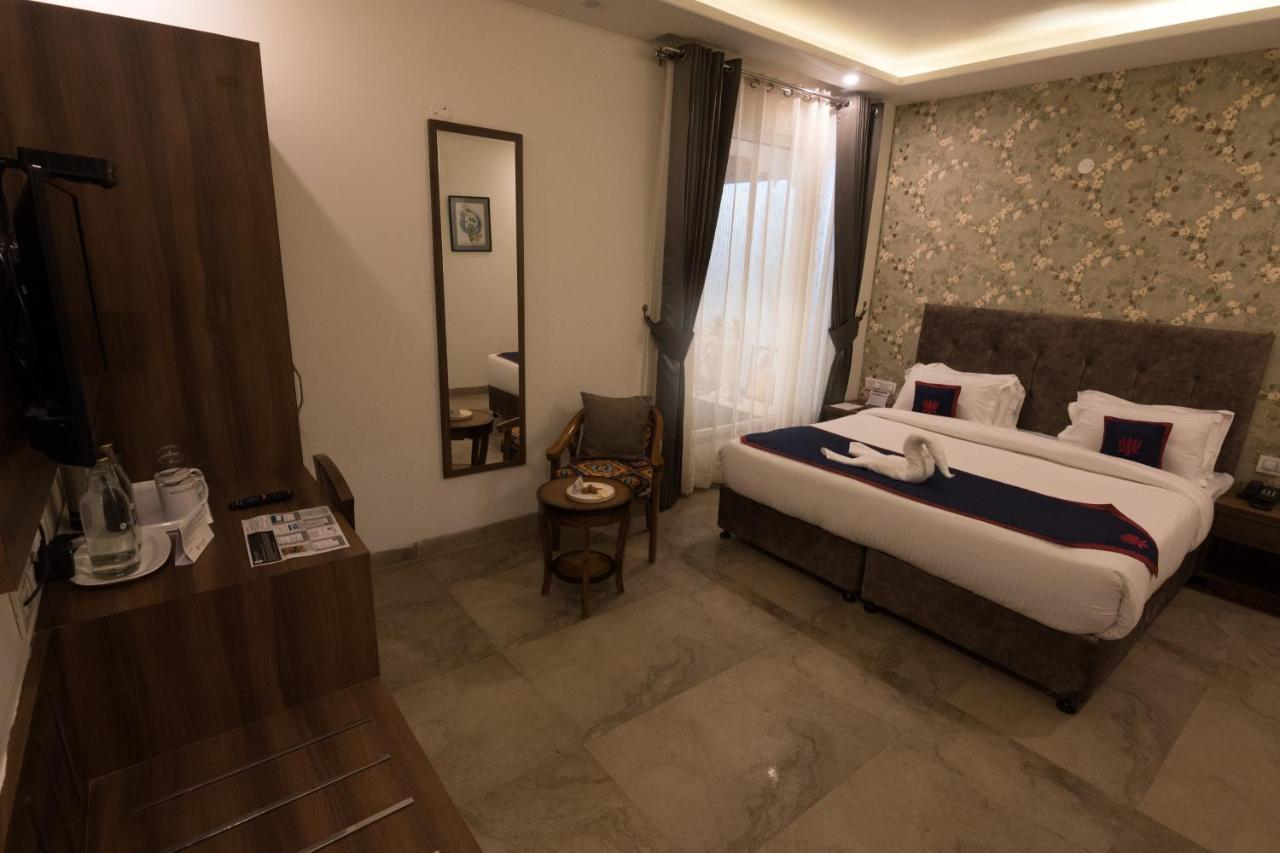 Holywater Hotel By Ganga Kinare #150 Mts From Ganga Ghat Rishikesh Luaran gambar